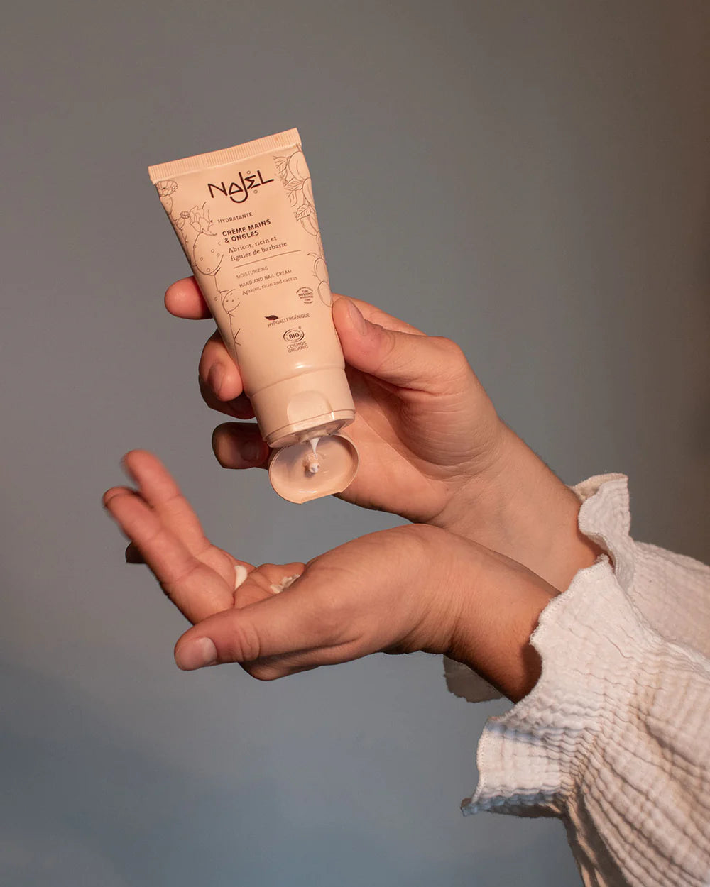 Moisturizing hand & nail cream