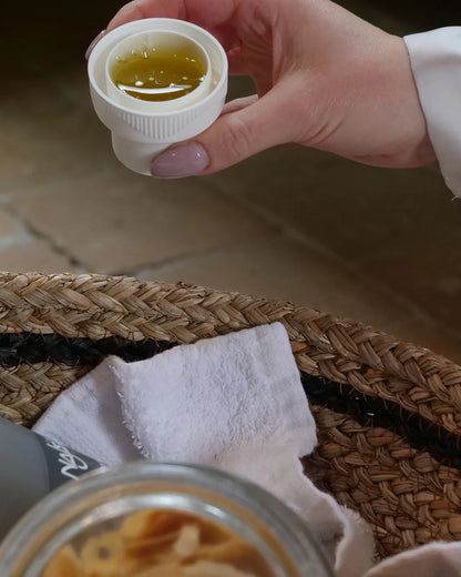 Liquid laundry detergent | Aleppo soap, Amber & Oud fragrance